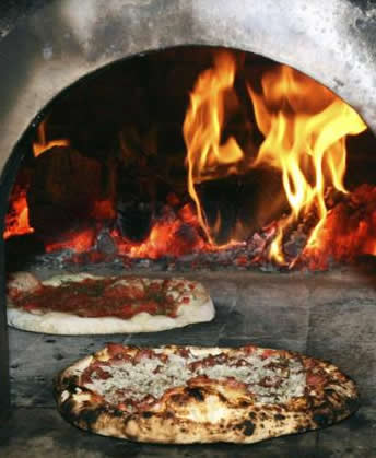 Pizza Oven: Pizza